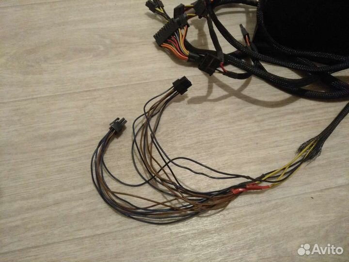 Блоки питания для компьютера разные