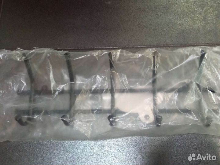 Вешалка настенная