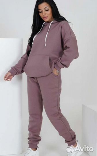 Женский спортивный костюм 48