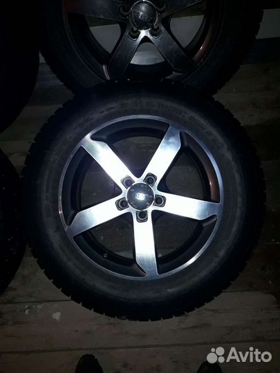 Nokian Tyres Hakkapeliitta 7 SUV 225/65 R17 106T