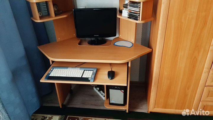 Компьютерный стол б/у