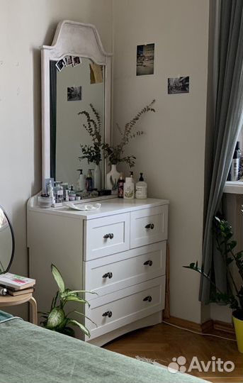 Белый комод + зеркало
