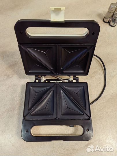 Сэндвичница/бутербродница elekta