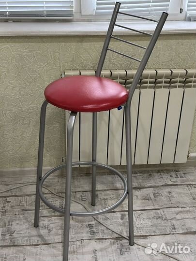 Барный стул