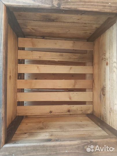 Кашпо деревянное со шпалерой