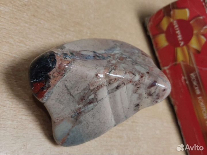 Камень яшма