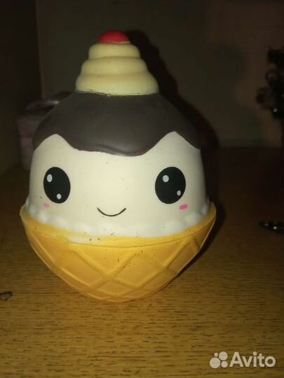 Мягкие игрушки и куклы