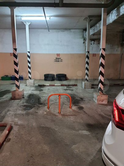 Машиноместо, 18 м²