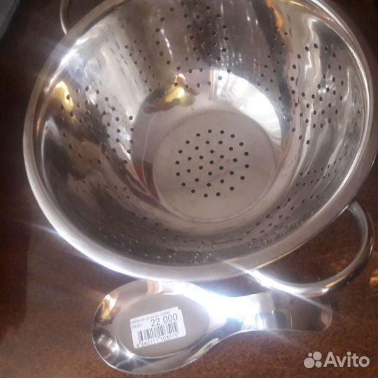 Нерж.посуда: дуршлаг, миски, терка, вафельн