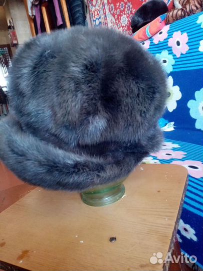 Головные уборы женские зимние