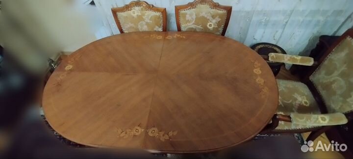 Комплект стол и стулья