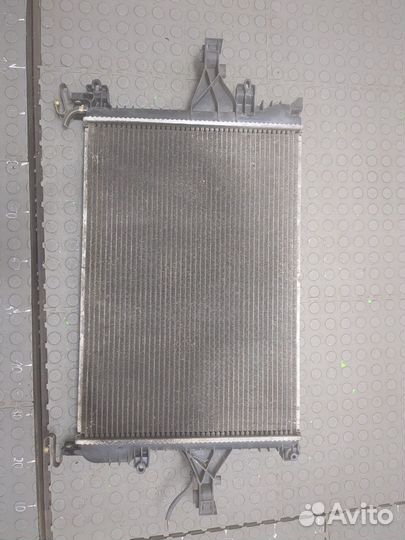 Радиатор охлаждения двигателя Volvo V70