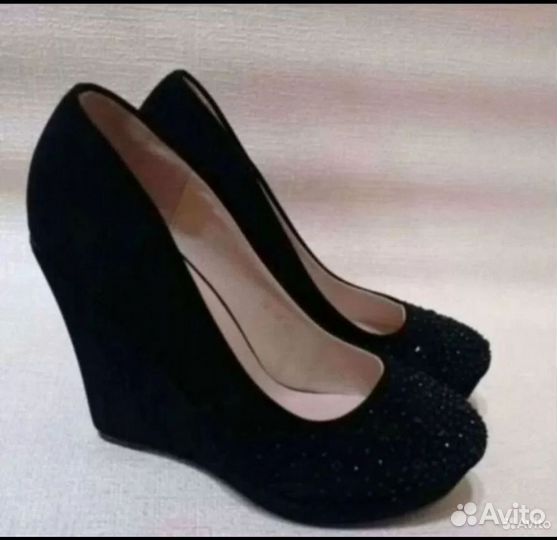Новые Очень Красивые Туфли на Танкетке 39-40