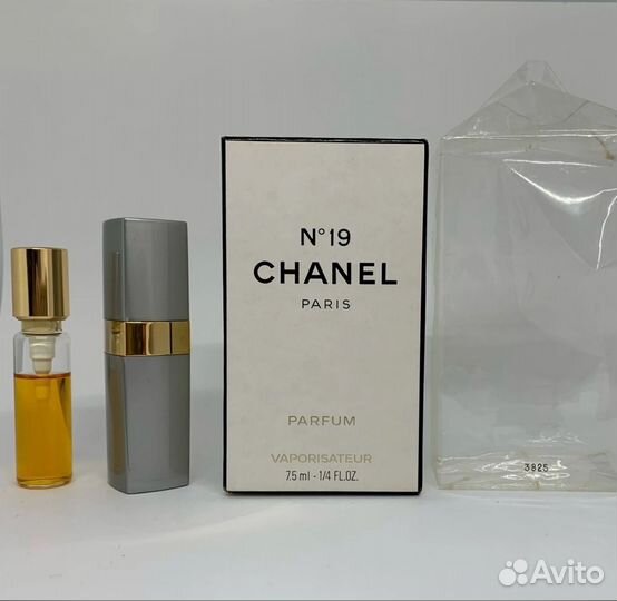 Chanel N 19 Gardenia Misia Beige Paris - Riviera