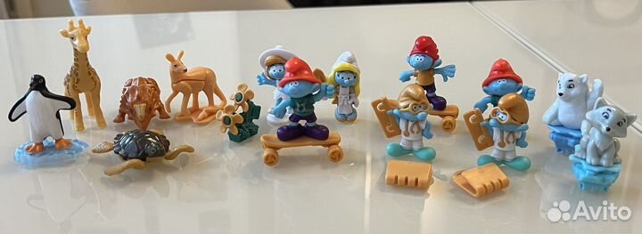 Игрушки из киндера смурфики и другие