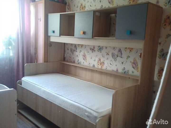 Кровать- трансформер (стол-кровать) с матрасом