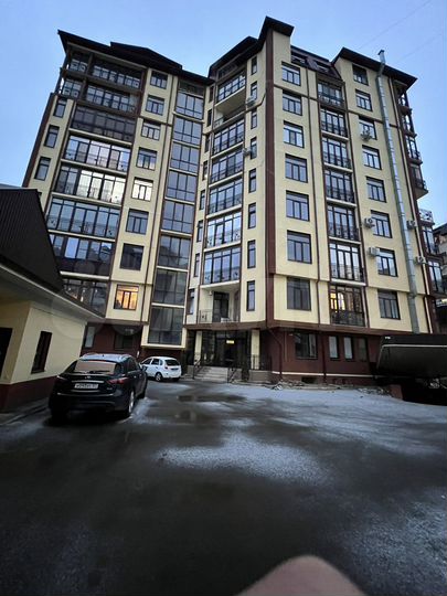 3-к. квартира, 127 м², 2/9 эт.
