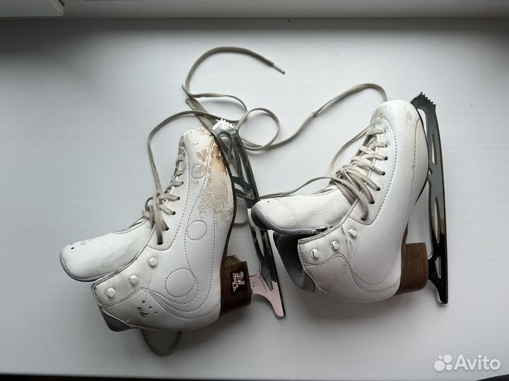 Коньки фигурные риспорт