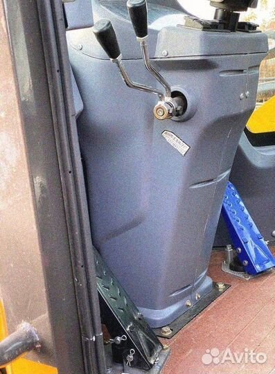 Фронтальный погрузчик Builder ZL28, 2023