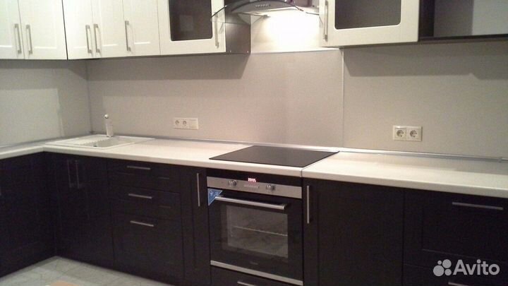 Кухня. Влагостойкая столешница