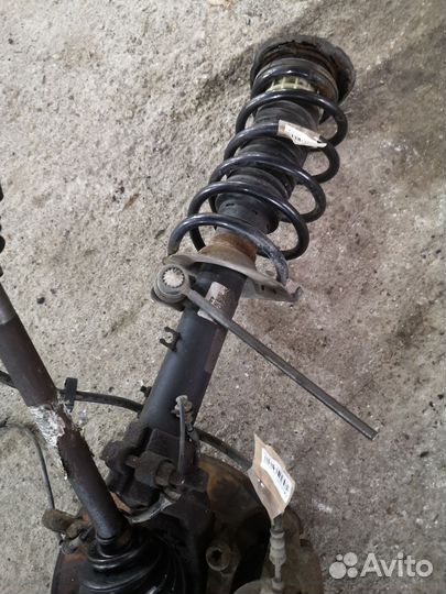 Кулак поворотный передний левый Peugeot 207cc VF3