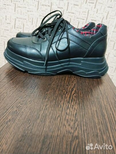 Ботинки натуральная кожа р.40