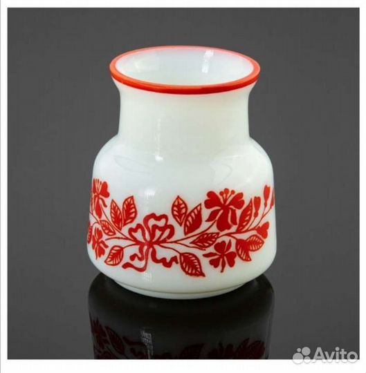 Миниатюрная ваза СССР с цветочным орнаментом