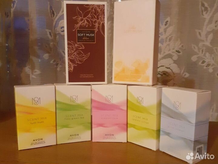 Парфюмерия Эйвон, мини - спреи