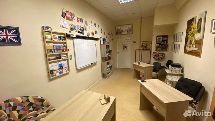 Преподаватель английского