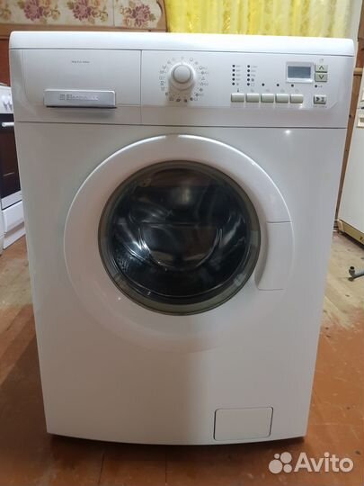 Стиральная машина Electrolux EWF 12470 W