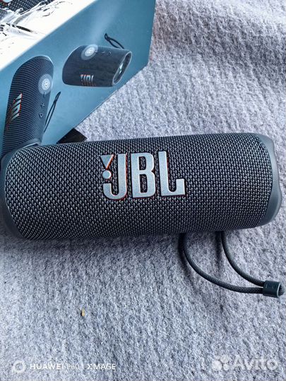 Колонка jbl flip 6 на запчасти или ремонт