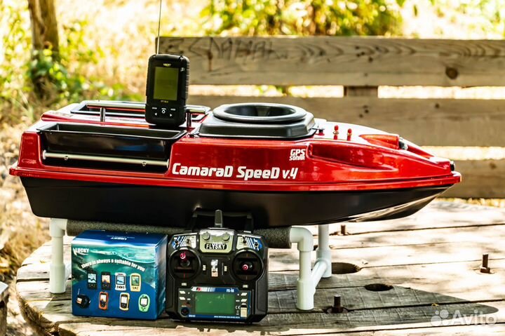 Карповый кораблик,разбрасыватель,камера,эхолот
