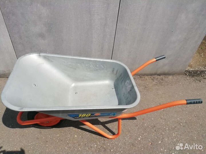 Тачка садовая бу