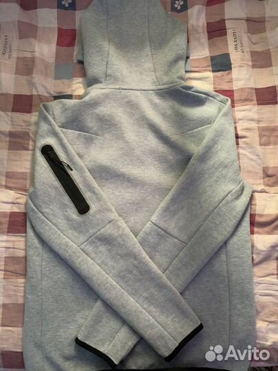 Nike tech fleece gray