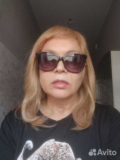 Парик из натуральных волос блонд длинный