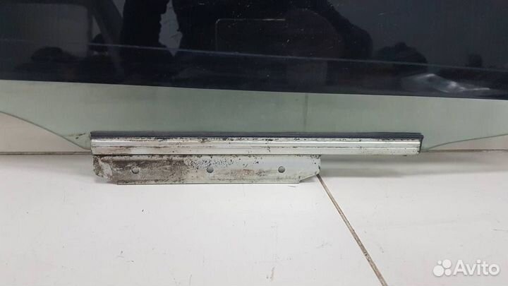 Стекло двери задней правой Toyota Corolla E180 2013