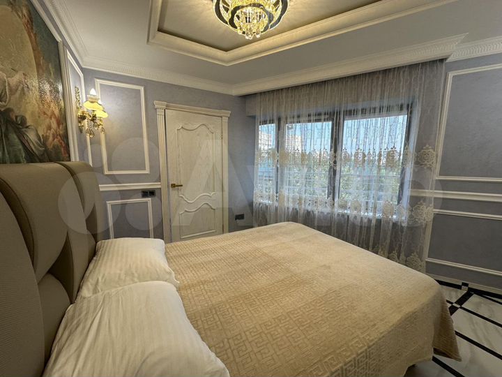 3-к. квартира, 98 м², 7/28 эт.