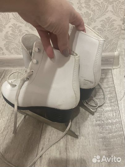 Коньки фигурные 34 размер