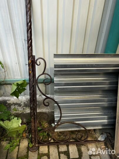 Ограждения балкона металлические