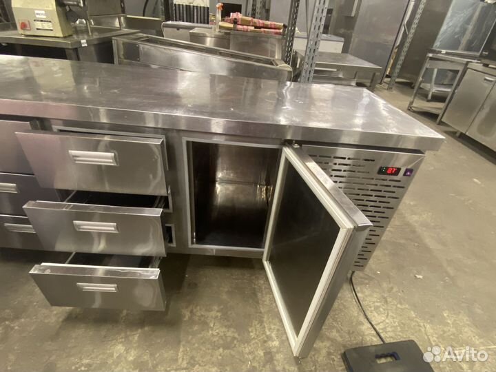 Холодильный стол