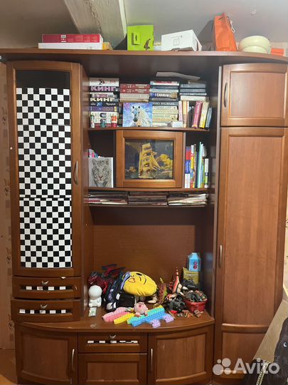 Мебельная стенка бу