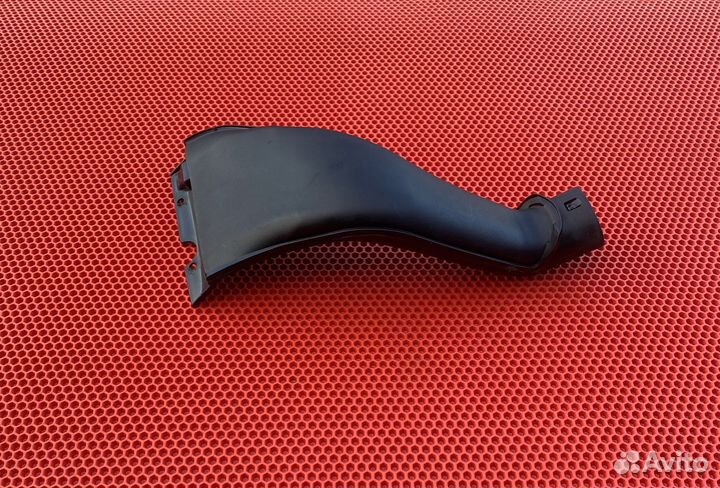 Воздухозаборник Mitsubishi Carisma рестайлинг