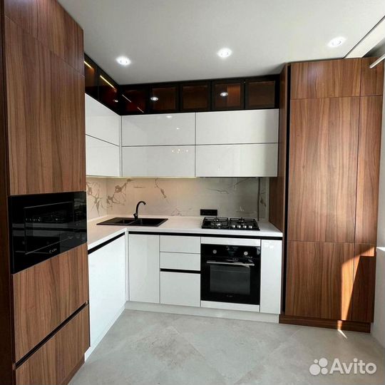 Кухонный гарнитур в стиле минимализм