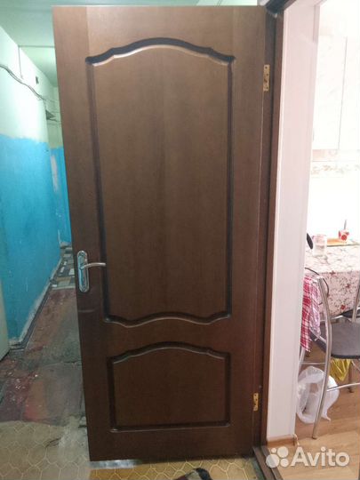 Дверь входная деревянная бу