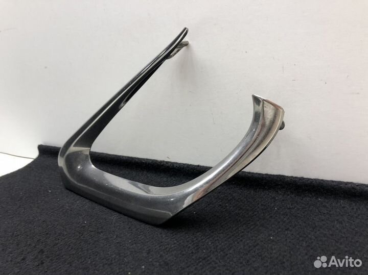 Накладка на решетку левая Toyota Camry V50 2011-20