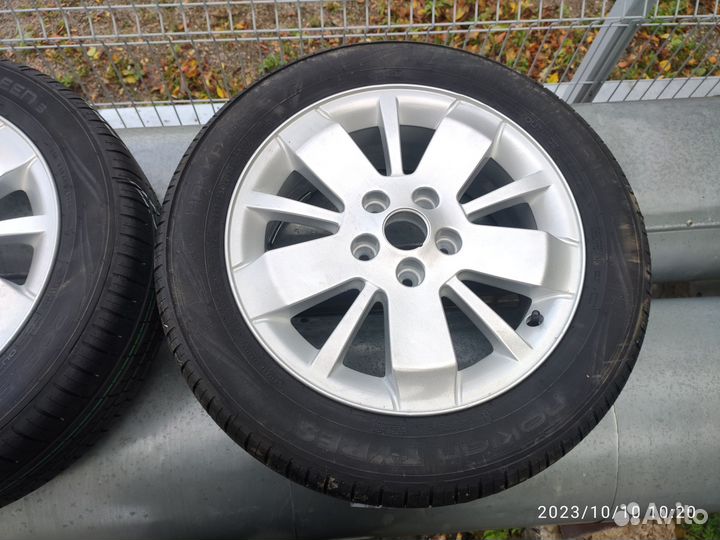 Шины 205/55 на дисках 6,5хR16 5x108 Renault Laguna