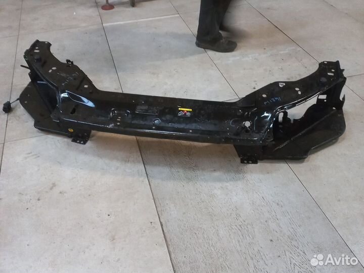 Передний панель телевизор Volvo XC70,S80 2