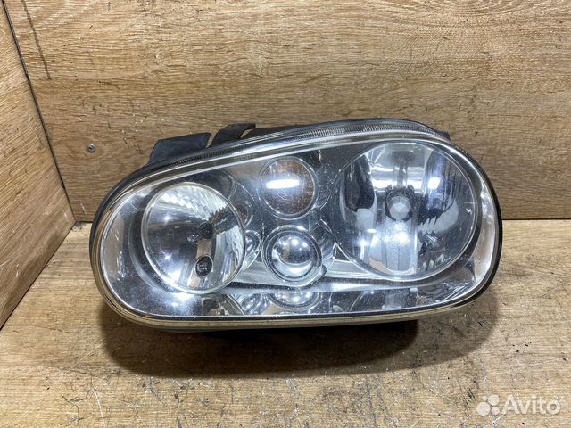 Фара передняя левая Volkswagen Golf 4 142054