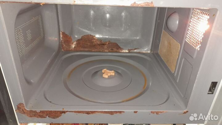 Микроволновая печь Midea AM820CMF