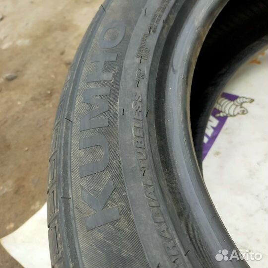 Kumho Solus HS63 215/60 R17